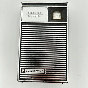Penncrest Solid State AM Radio Pocket Portable With Case vtg